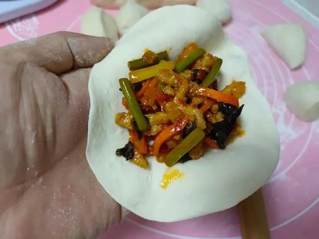不同除濕原理的防潮柜對物品有不同的影響